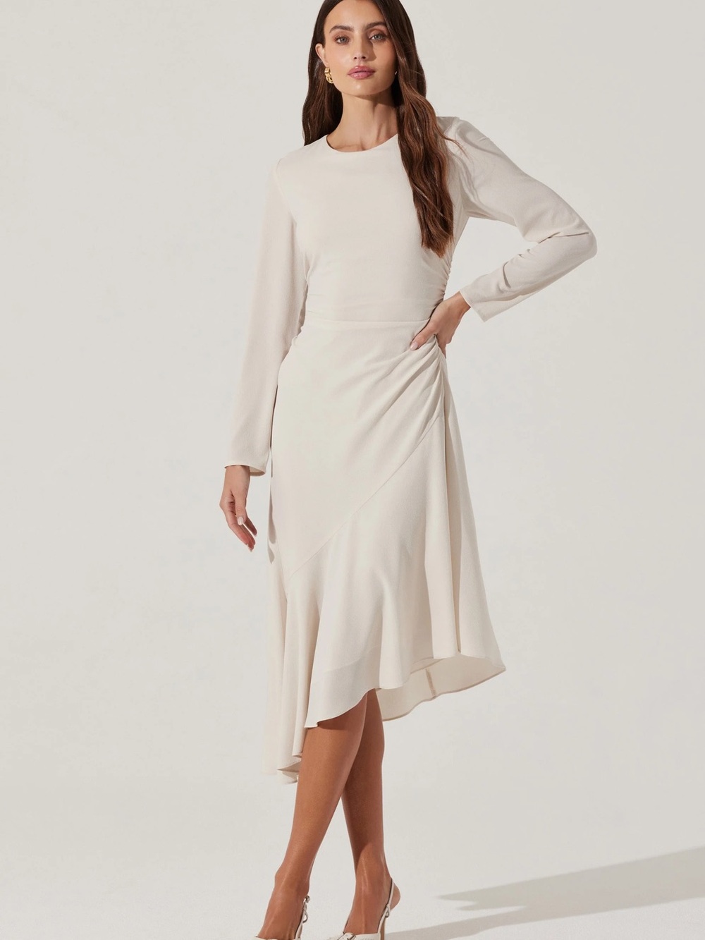 ASTR elegant  Cream Long-Sleeve Asymmetric Midi Dress